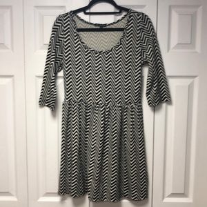 Scoop neck Knit Dress